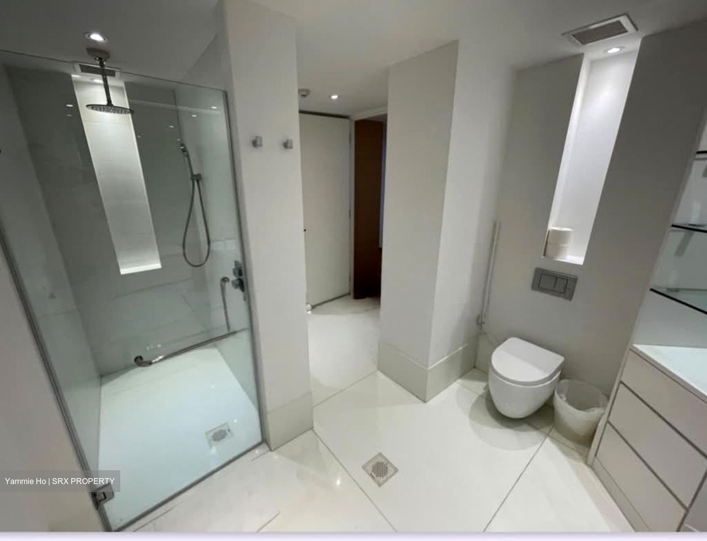 High Street Centre (D6), Apartment #557612991